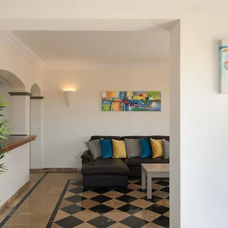 Вилла Aguamarina 4 *