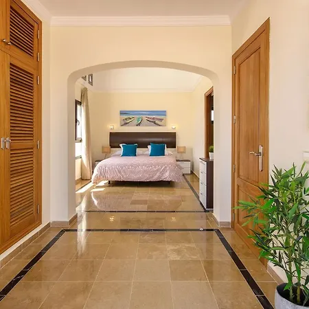 Aguamarina 4 Villa *